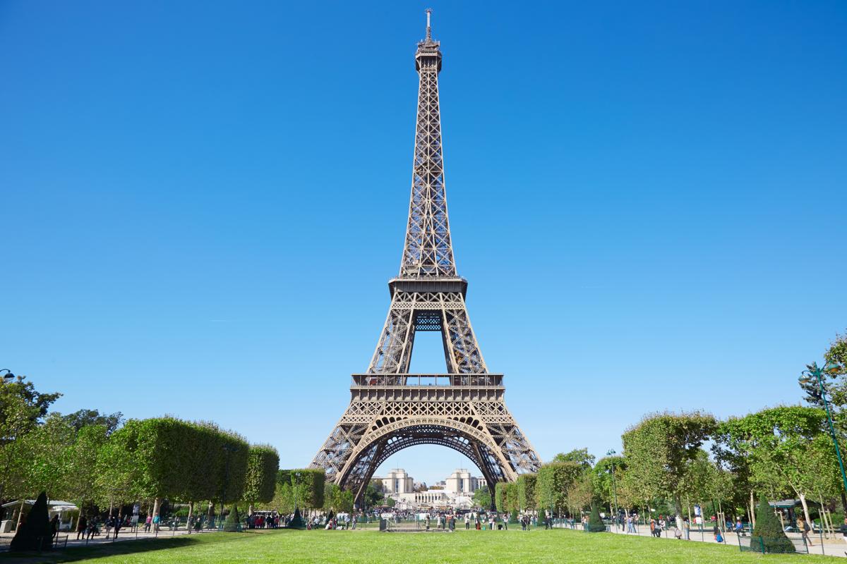 The Story Behind Why the Eiffel Tower was Built is Awe-inspiring
