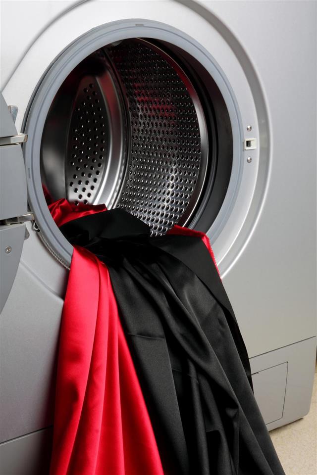 Smooth satin fabric in a washing machine