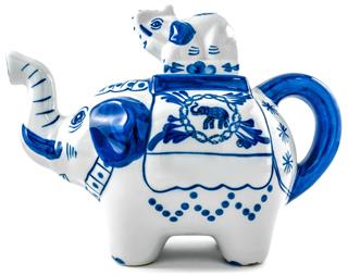 Chinaware Elephant figure teapot