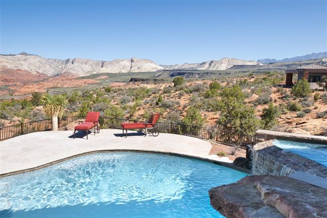 Luxury Pool in the Utah Desert