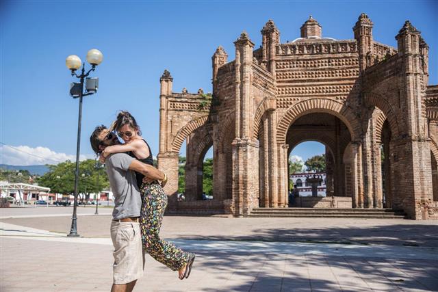 Couple in Love at Chiapa de Corzo town, Traveling Mexico