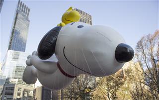 Snoopy with Woodstock in 2013 Macy's Day Parade