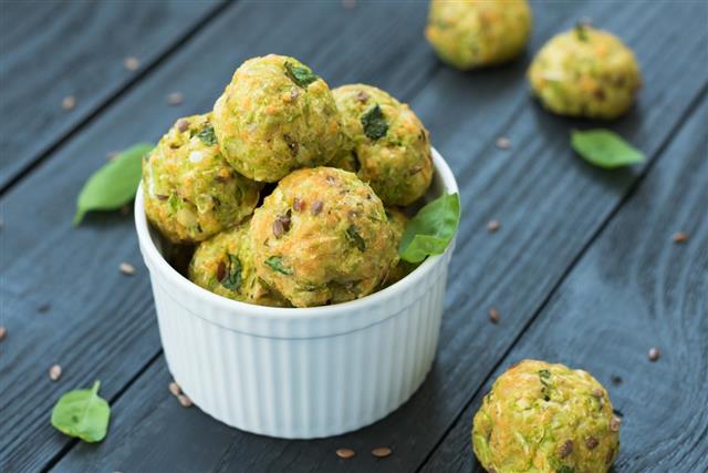 Vegetable balls with zucchini and Parmesan cheese