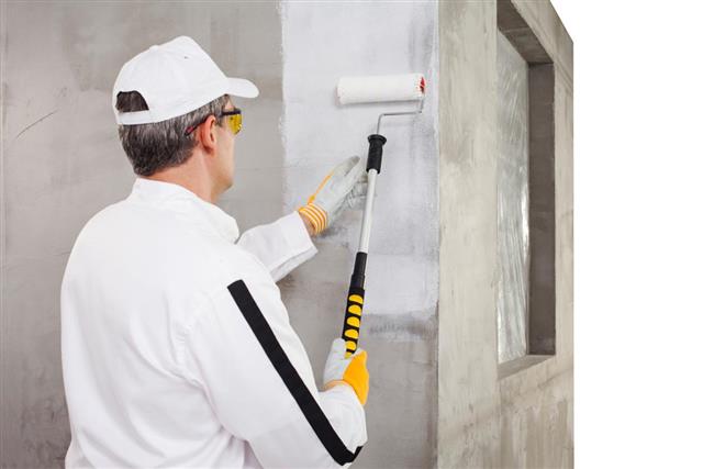 Apply a primer on wall