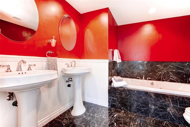 Impressive black and red bathroom