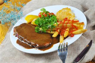 Butterfly Pork Chops with Sauce
