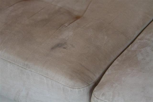 Remove Ink From A Microfiber Couch, How To Remove Ink Stains From Fabric Sofa