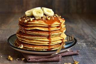Pancakes with Banana, Walnut and Caramel