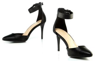 classic High Heels pump with ankle strap
