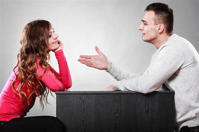 Man trying to reconcile with woman