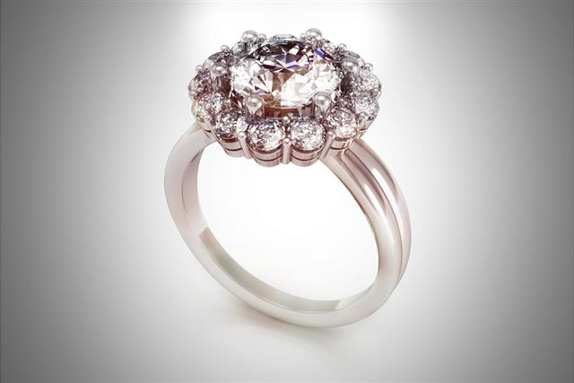 Beautiful jewelry rings (high resolution 3D image)