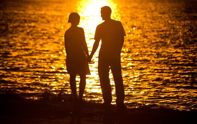 Silhouette Couple Sunset