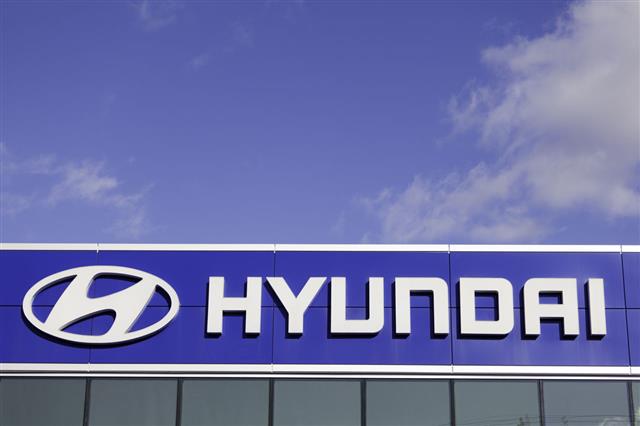 Hyundai Dealership Signage