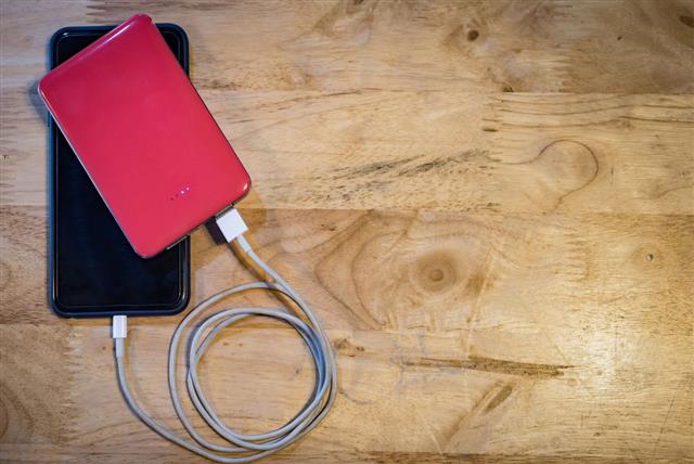 Smartphone Red Power Bank