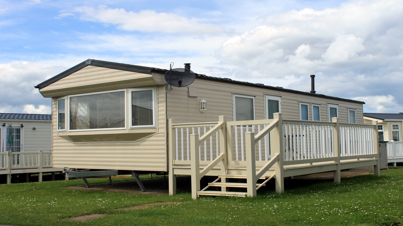 How to Invest in Mobile Homes