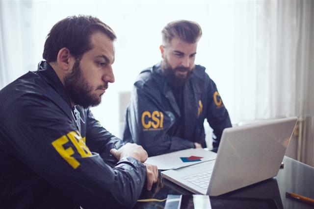 Special agents in office