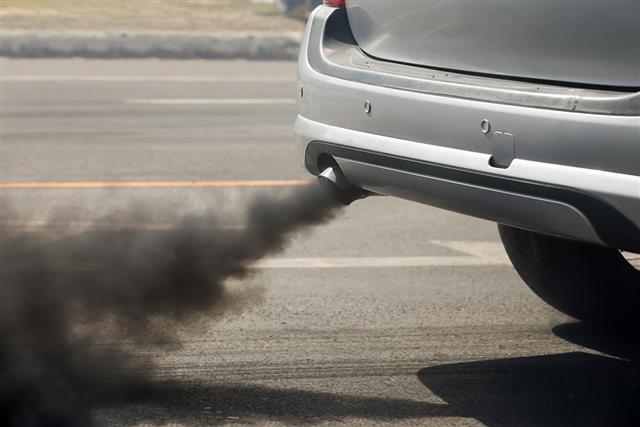 Air pollution from vehicle