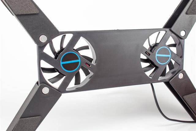 Fan for computer notebook