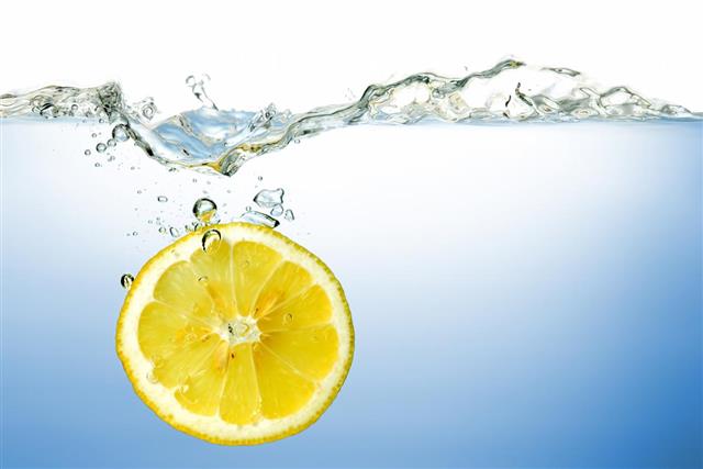 lemons in water