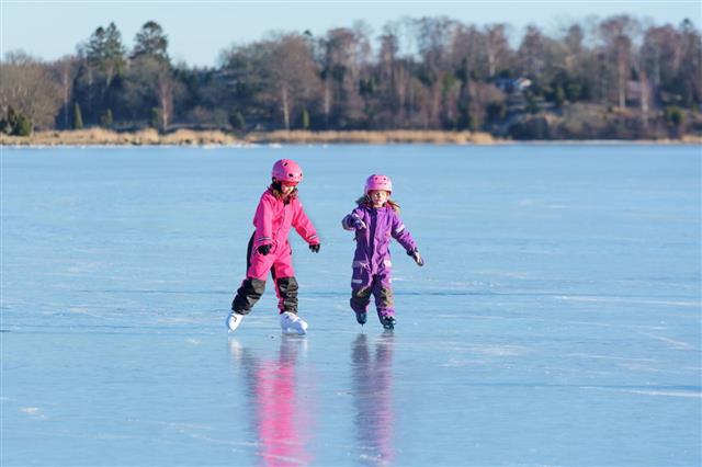 Girls Play On Ice