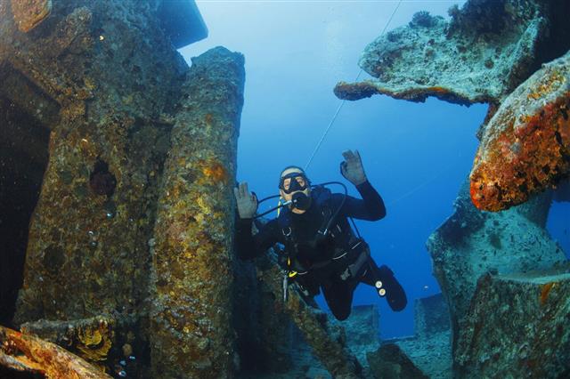 Scuba Diver Over Shipwreck Wreck Diving Underwater Reef Red Sea