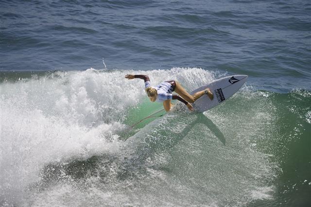 Vans Us Open Of Surfing Competition