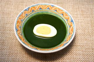 Spinach Soup With Egg