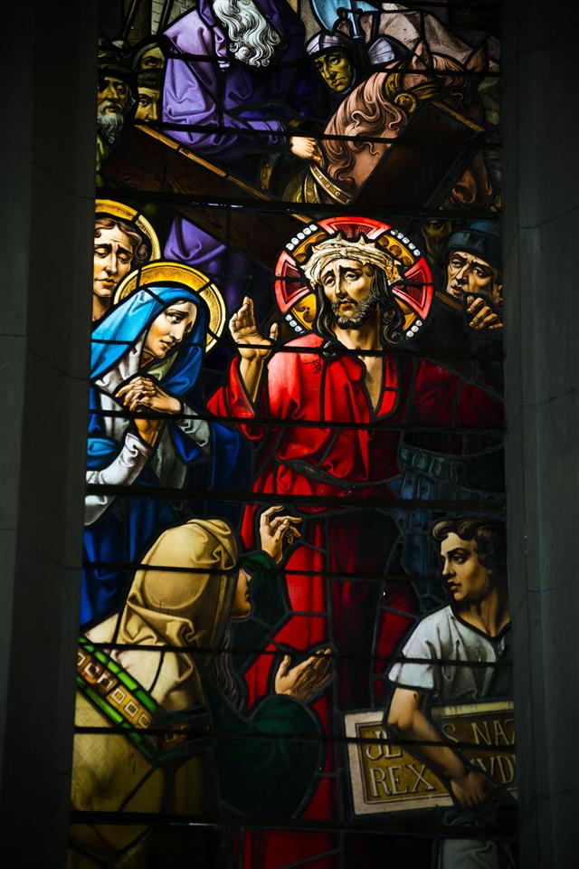 Jesus Carrying Cross Stained Glass Window