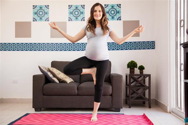 Pregnant mom loves doing yoga