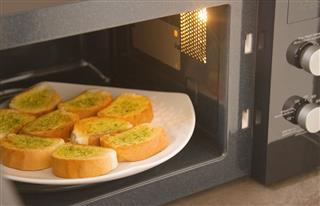 Garlic Bread In Microwave Oven