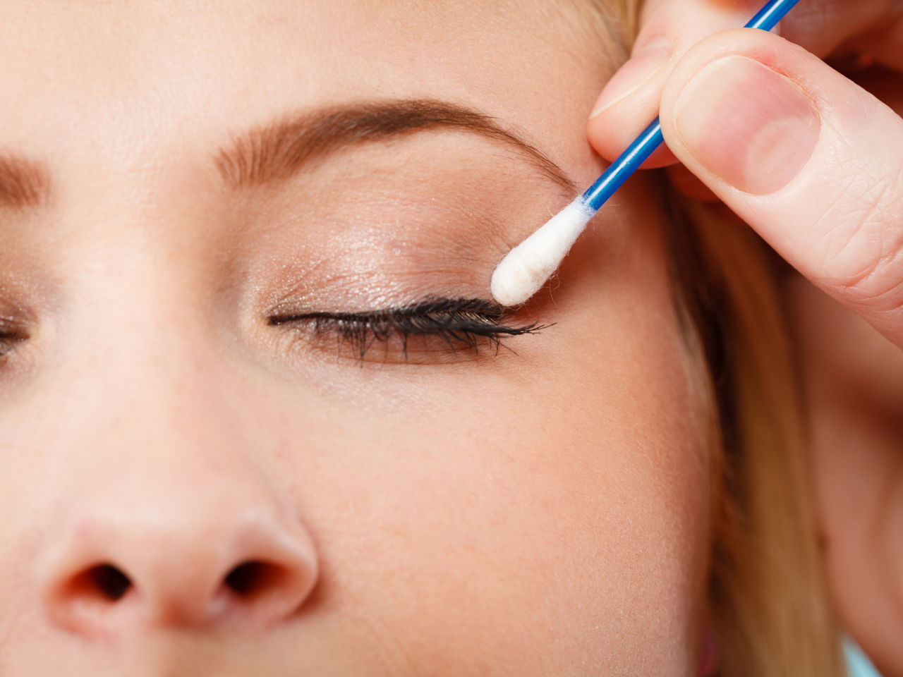 Best eye makeup tips for women over 50