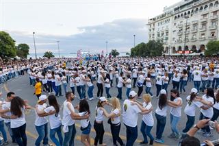 Salsa Dancers Break Guinness World Record