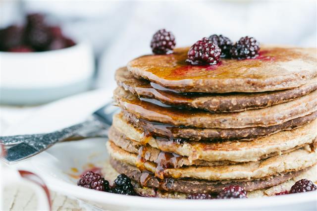 4 Easy Pancake Recipes Without Milk
