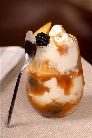 Vanilla Ice Cream With Blackberries