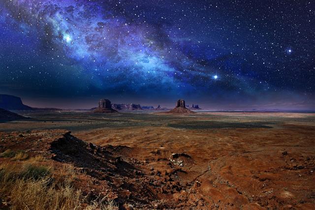 Starry Night Sky In Monument Valley