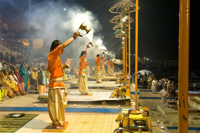 Puja For Praising God Of Ganga