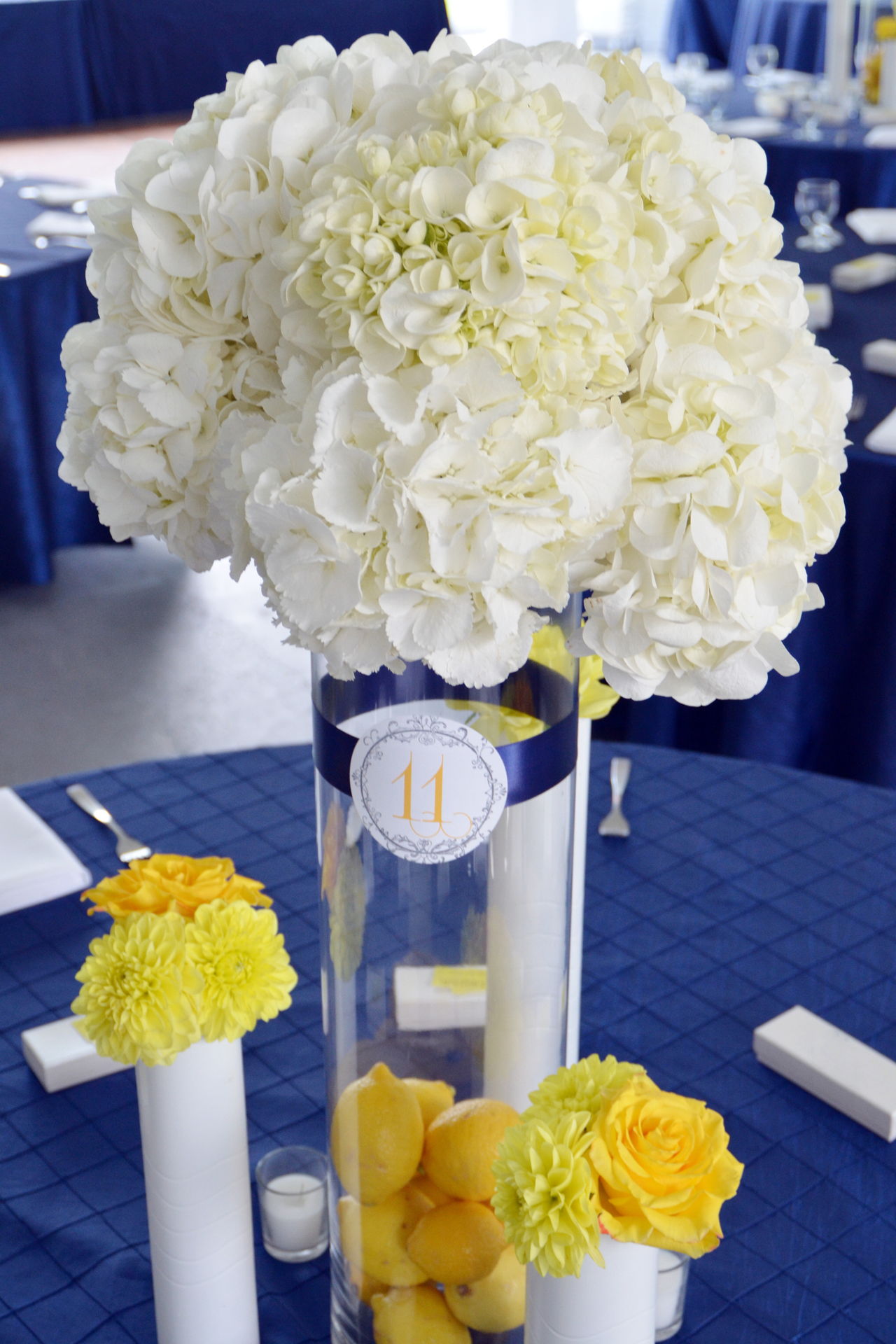Eye-catching Centerpieces to Enhance the Retirement Party Decor
