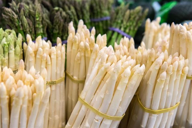White And Green Asparagus