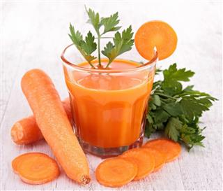 Carrot juice and parsley