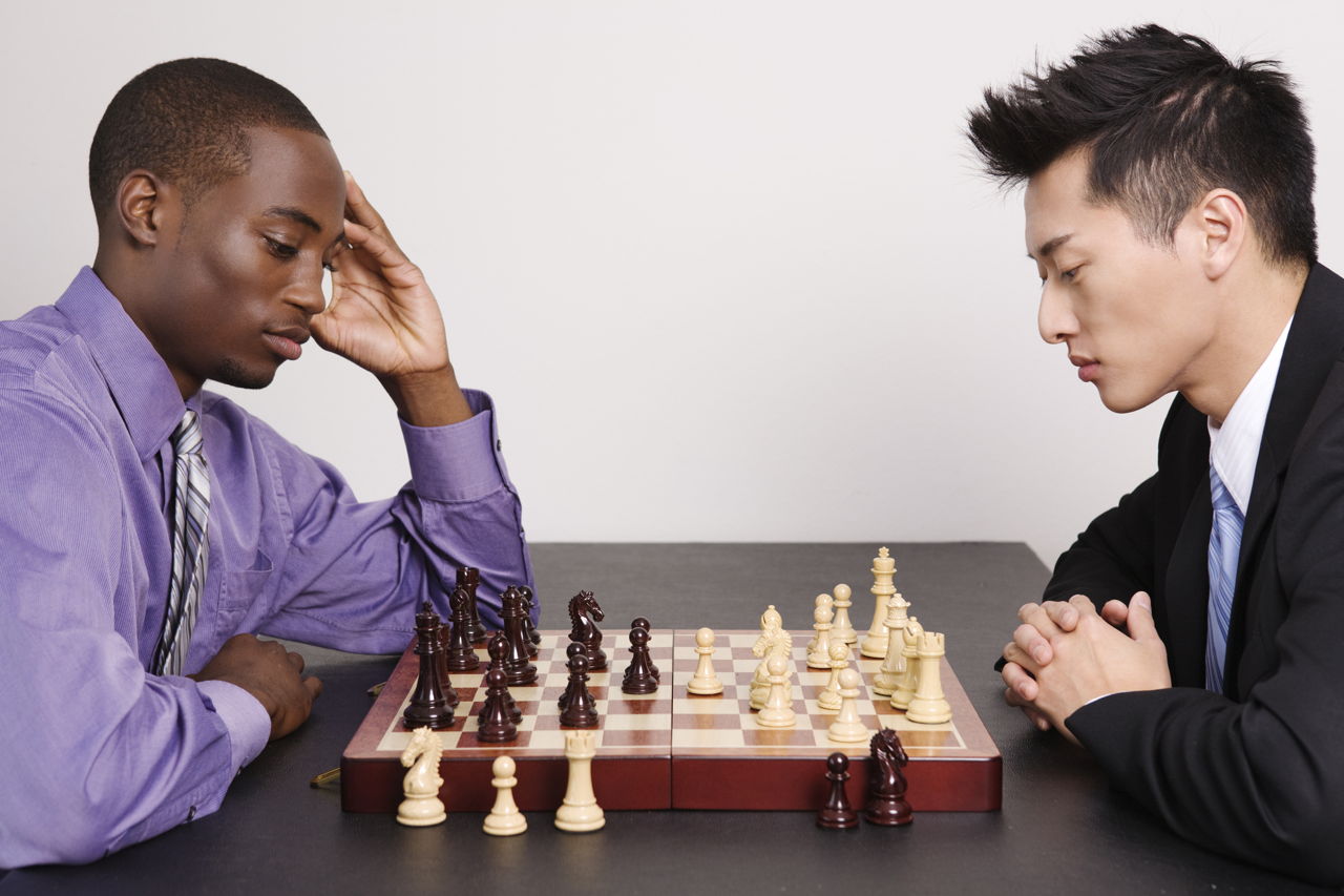 Шахматы 1 игрок. Шахматы люди. Человек шахматист. Негр шахматист. Шахматы афроамериканцы.
