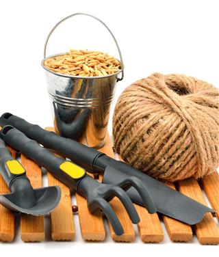 garden tools with grain