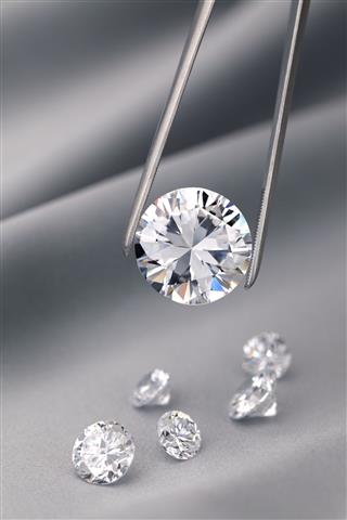 Diamond Jewelry Holding