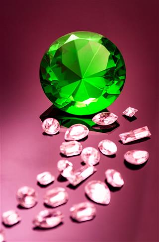 Emerald Surrounded By Diamonds