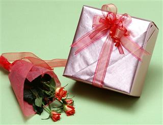 Gift and Gifts box
