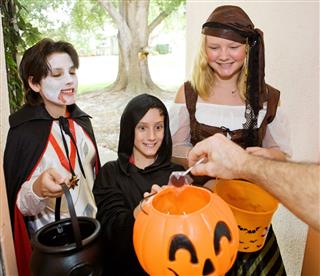 Trick Or Treaters At Door