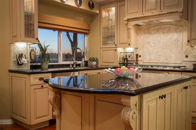 Traditional Kitchen With Granite Countertops