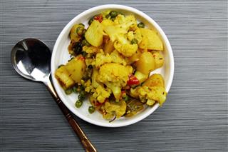 Cauliflower And Potato Curry