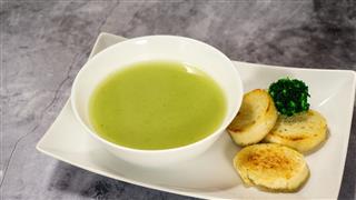 Broccoli Soup Puree With Croutons