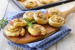 Puff Pastry Rolls With Ham