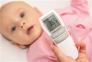 Measuring Babys Temperature